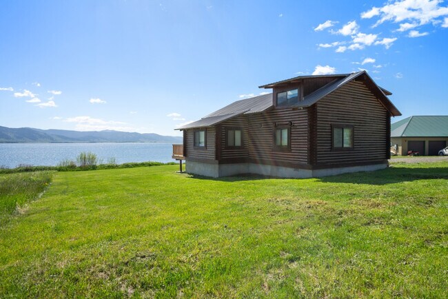 Building Photo - 5406 Henrys Lake Rd