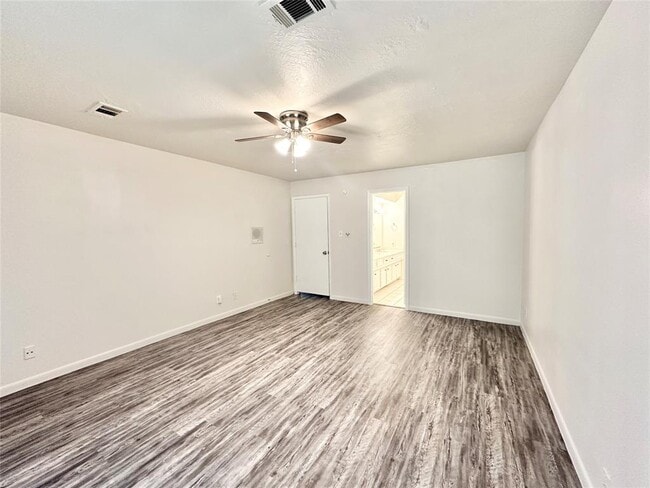 Building Photo - 43 W Torch Pine Cir