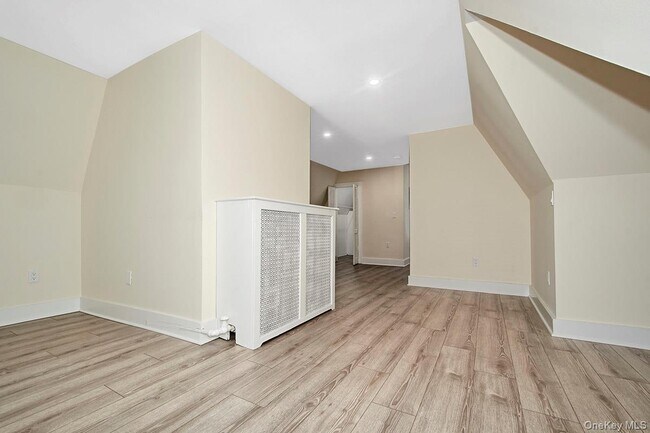 Building Photo - 403 Palisade Ave