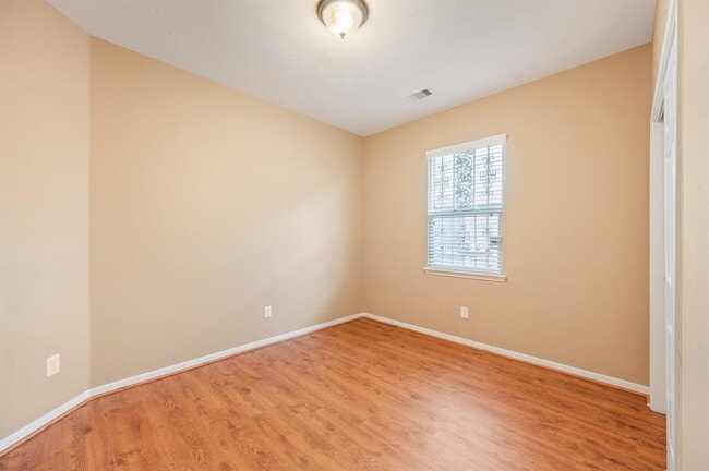 Building Photo - 8911 Cedar Mound Ln