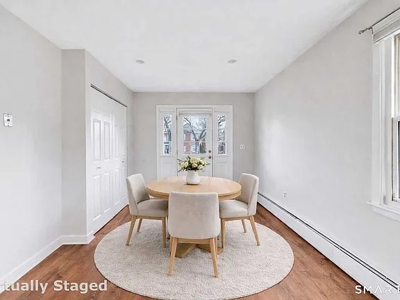 Building Photo - 249 Sunnyridge Ave