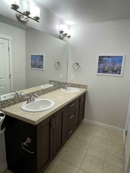 Building Photo - 5903 185th Ct NE