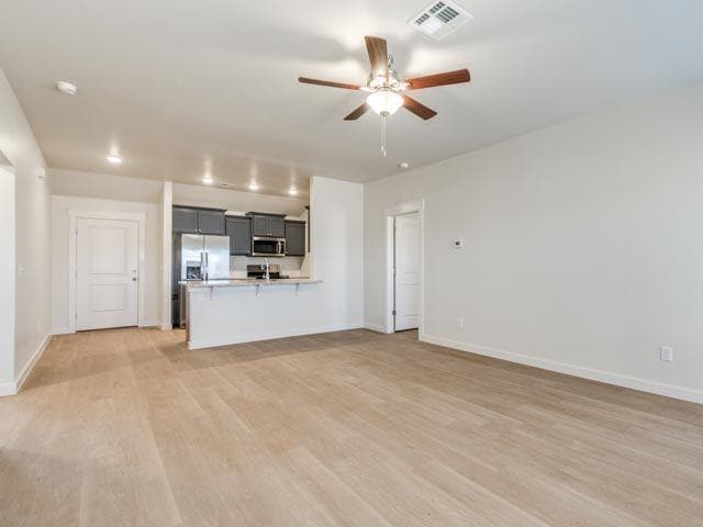 Building Photo - 1702 Highland Loop