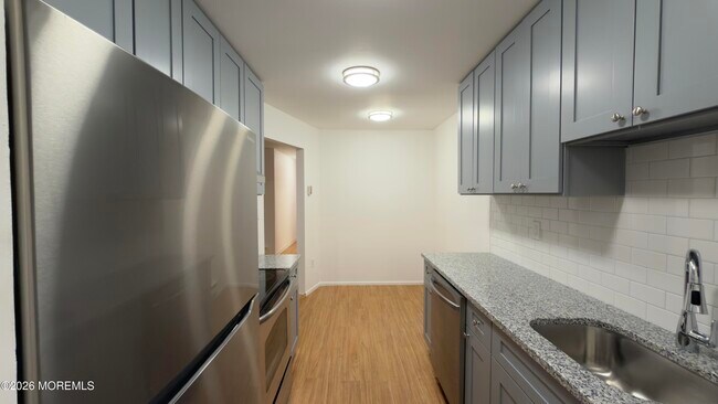 Building Photo - 160 Cross Slope Ct