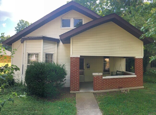 Primary Photo - 0320 E 1st Street