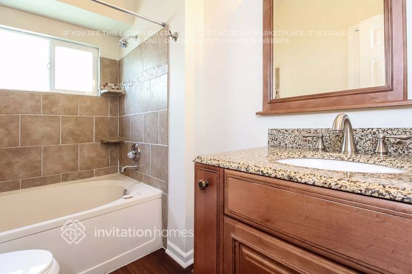 Building Photo - 1154 W 132nd Pl