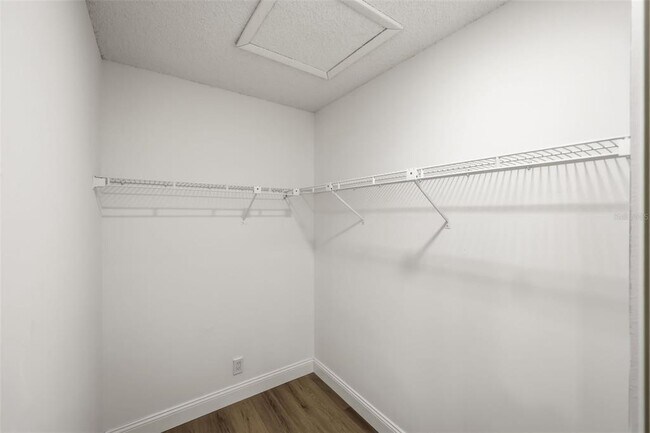 Building Photo - 106 Lamplighter Dr