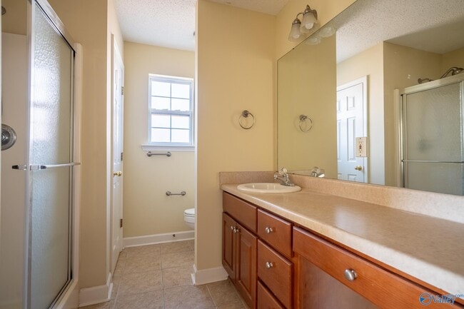 Building Photo - 5002 Blakemore Dr SE