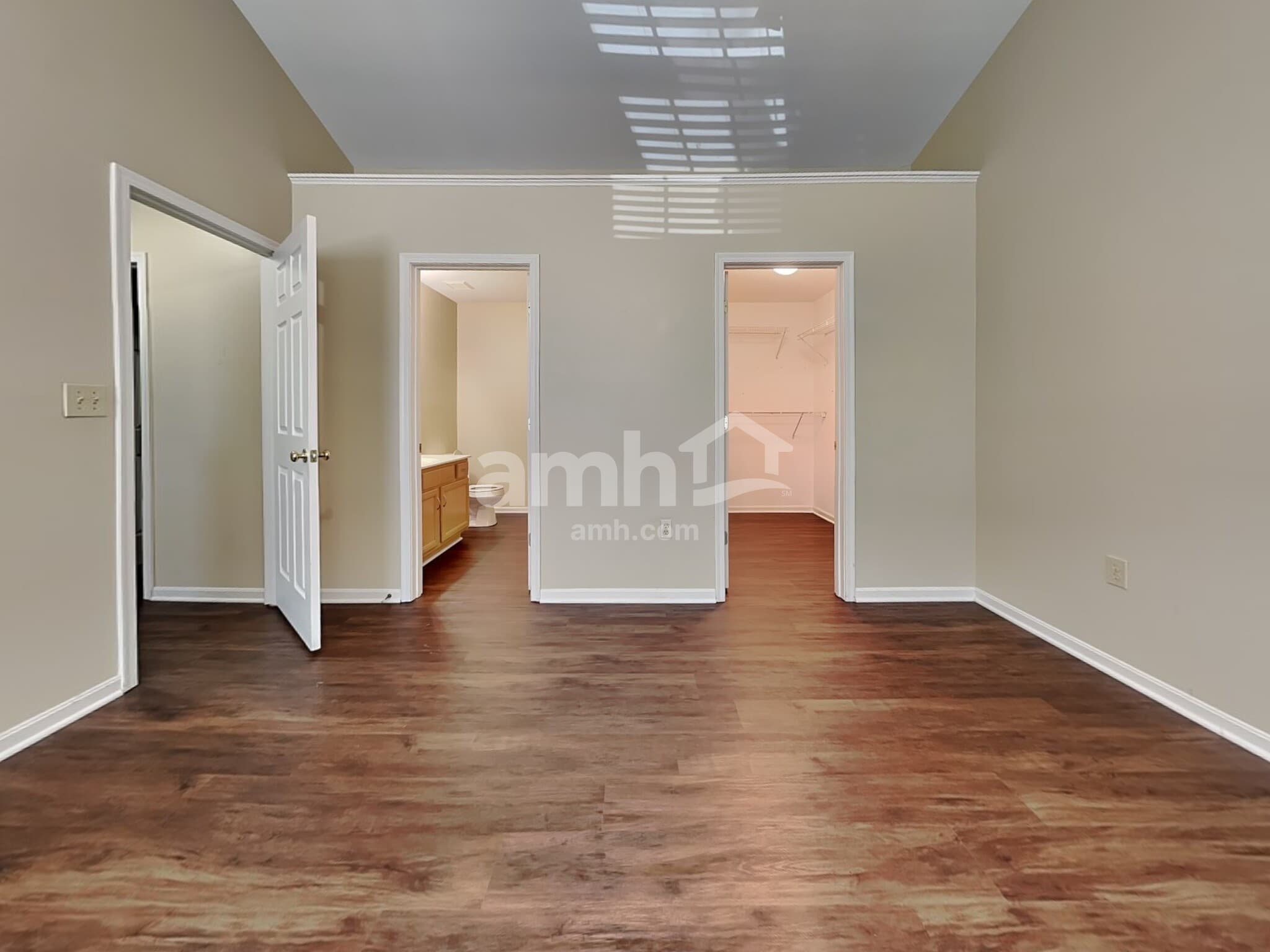 Building Photo - 6443 Lantern Way