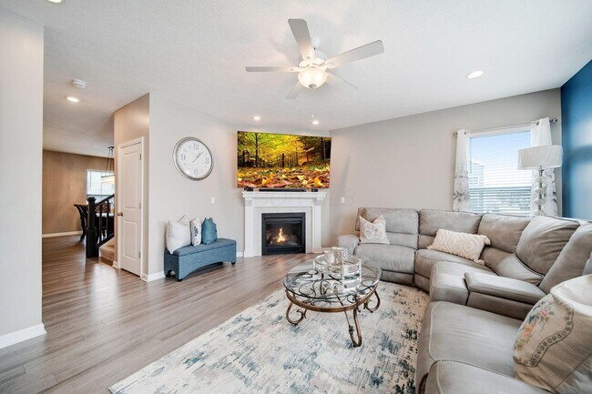 Building Photo - 7181 Fenwick St NW