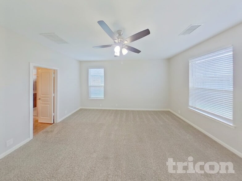 Building Photo - 423 Hayes St