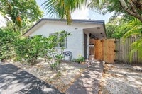 Building Photo - 1821 SW 11th Ct