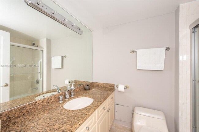 Building Photo - 2301 Collins Ave