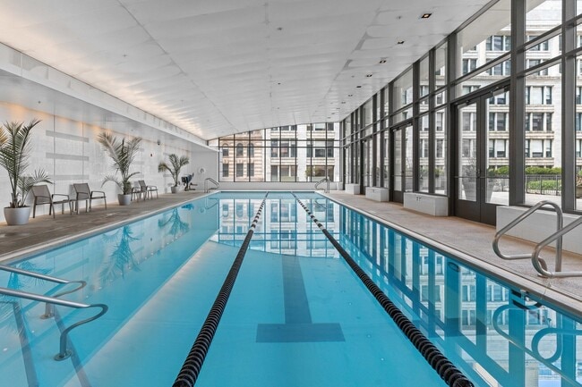 Building Photo - 130 N Garland Ct