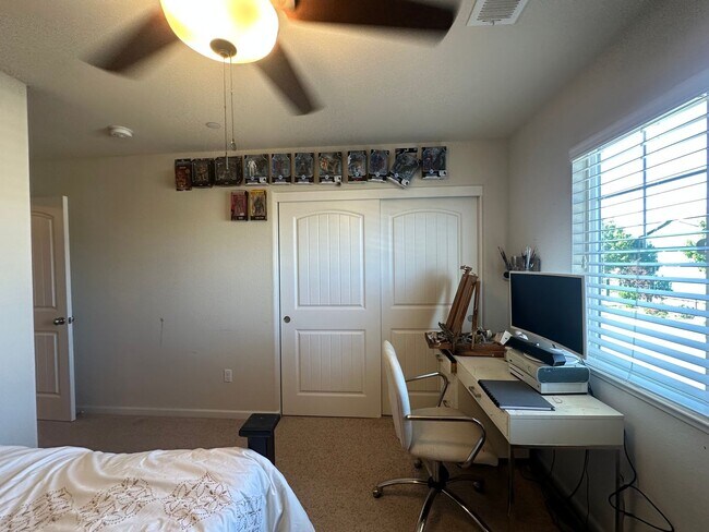 Building Photo - 1453 Rosy Dawn Ln
