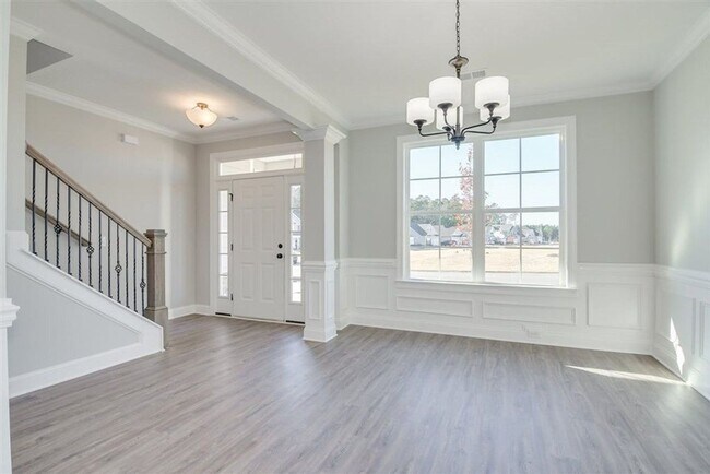 Building Photo - 302 Huntley Loop