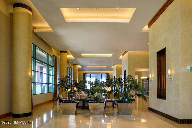 Building Photo - 1431 Riverplace Blvd