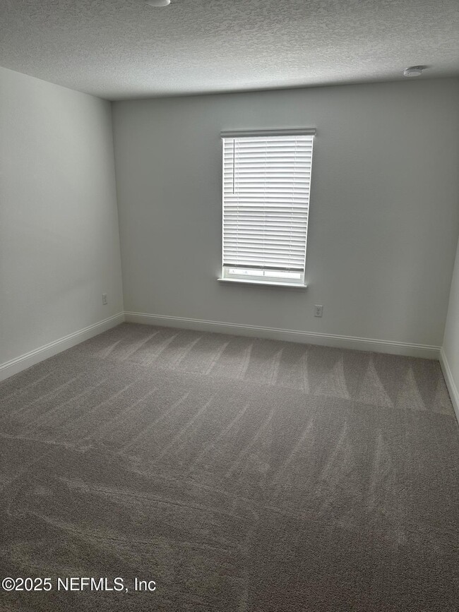 Building Photo - 113 Inkwood Ct
