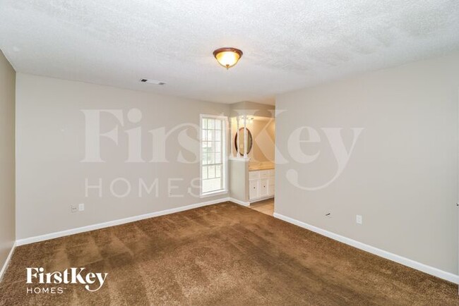 Building Photo - 6783 Seven Valley Dr