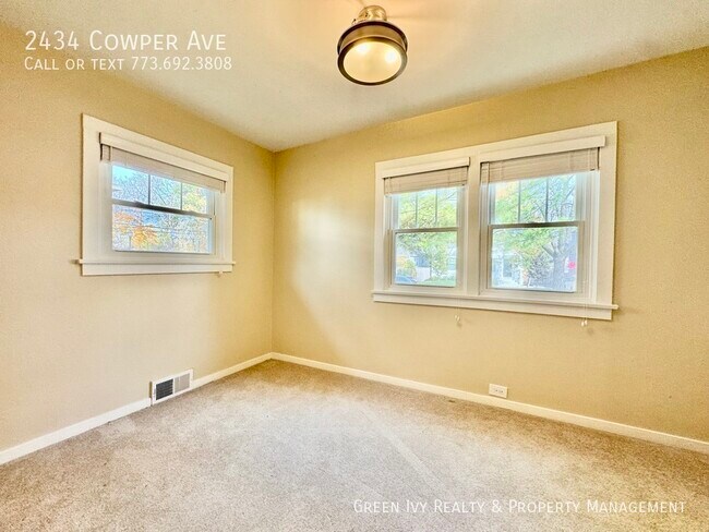 Building Photo - 2434 Cowper Ave