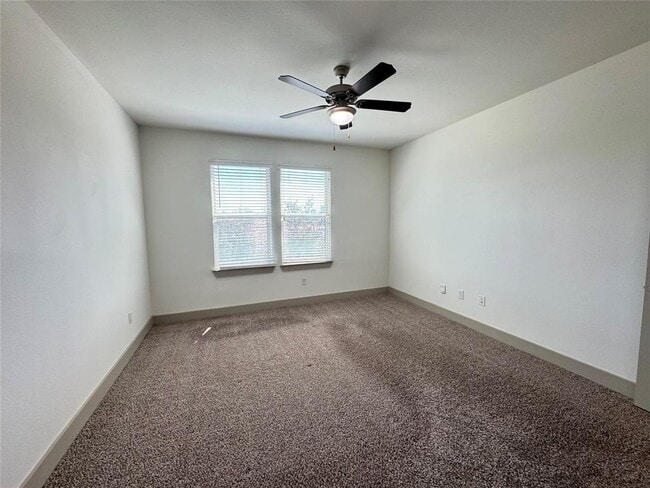 Building Photo - 145 Heights Blvd