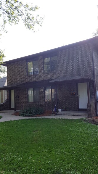 Building Photo - 327 S Lucas St