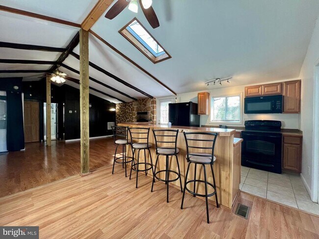 Building Photo - 117 Audubon Rd