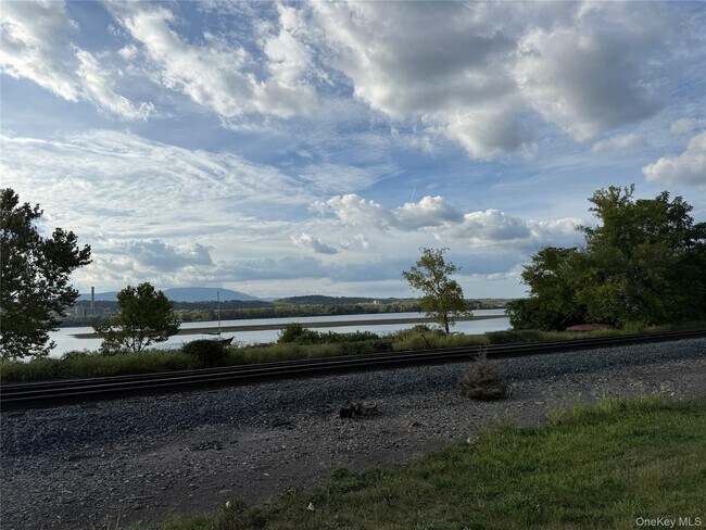 Building Photo - 26 Main St