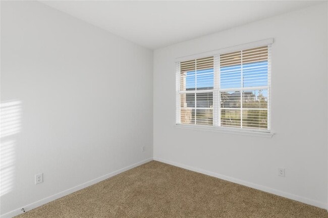 Building Photo - 465 Brooks Ranch Dr