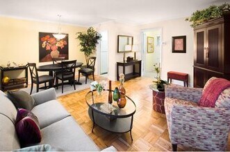 Building Photo - 2.0 bedroom in Brookline Massachusetts 02467