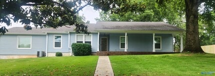 Building Photo - 1006 Wood Cir