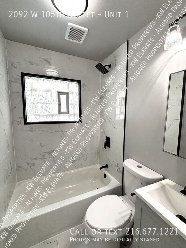 Building Photo - 2092 W 105th St