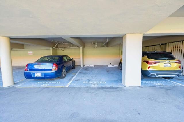 Building Photo - 2510 Torrey Pines Rd