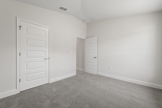 Building Photo - 618 Tanaro Ln