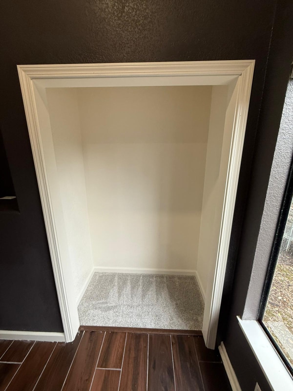 Building Photo - 9487 Dalton Way