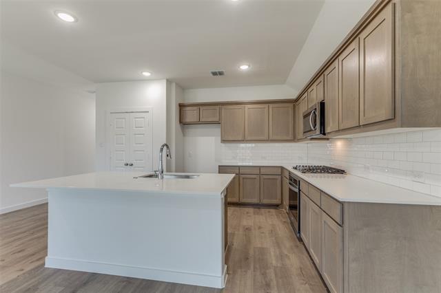 Building Photo - 4908 Pebblewood Dr