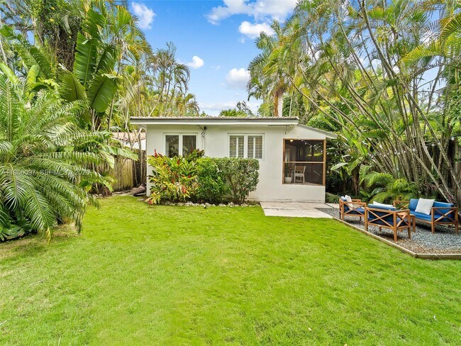 Building Photo - 4148 Ventura Ave