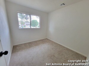 Building Photo - 9515 Valley Dale St