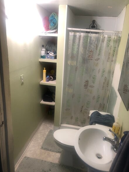 Building Photo - 1801 Allison Pl