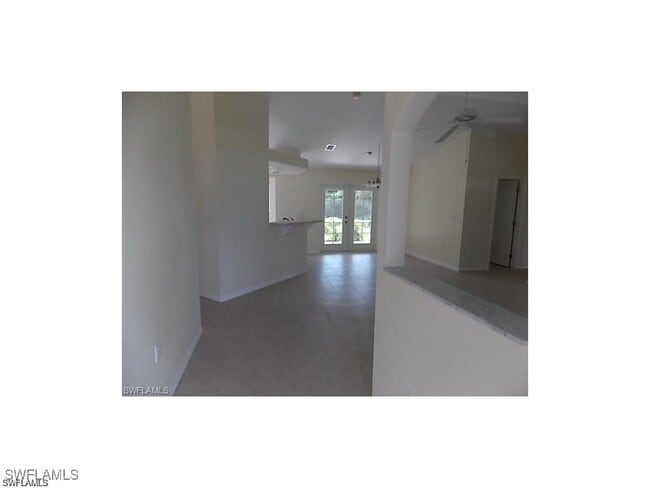 Building Photo - 2802 SE 8th Pl