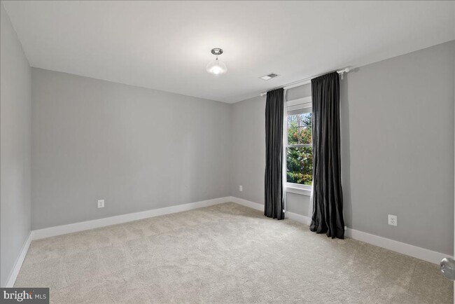 Building Photo - 4101 High Point Ct