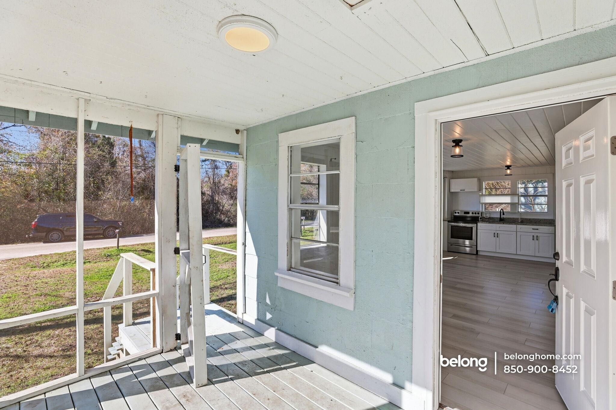 Building Photo - 16063 SE Janet St