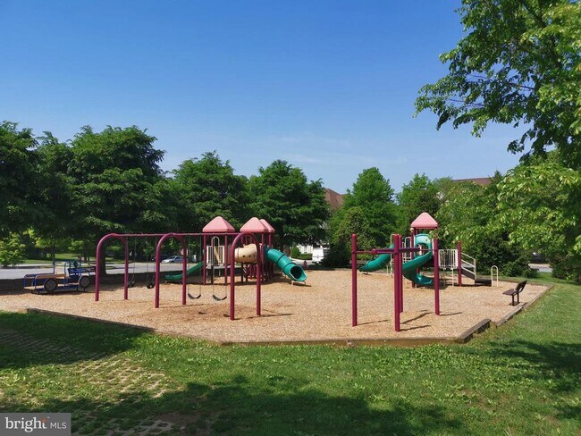 Building Photo - 18715 Sparkling Water Dr