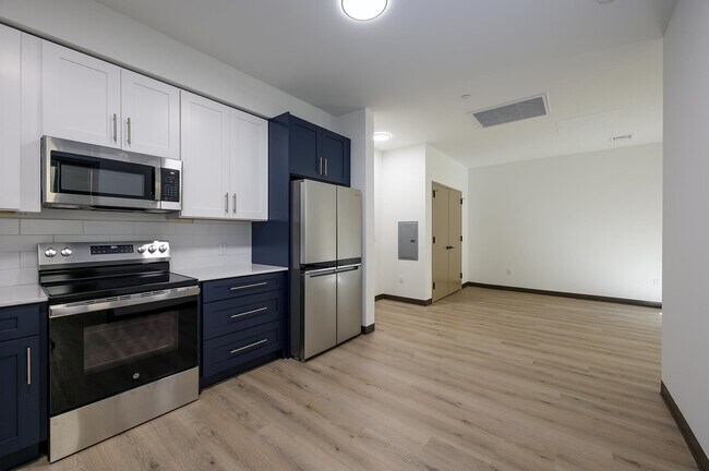 Building Photo - 857 Bergen Ave