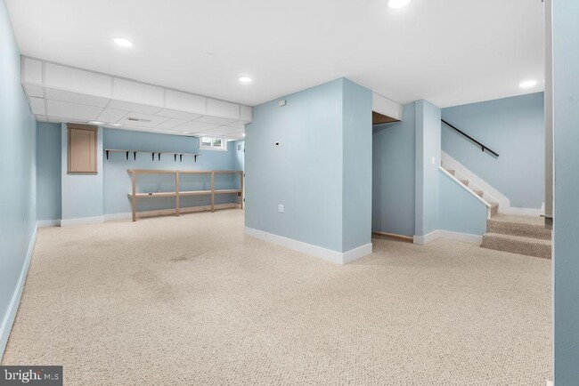 Building Photo - 17429 Gallagher Way
