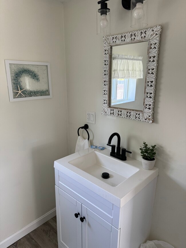 Building Photo - 11 Rapoza St