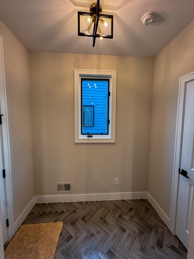 Building Photo - 54759 Camden Ct