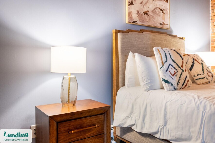 Building Photo - 45 Willow St