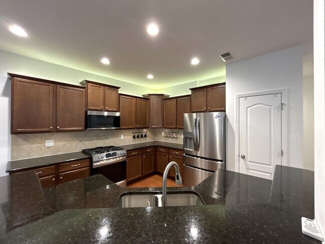 Building Photo - T.R. Lawing Realty Property