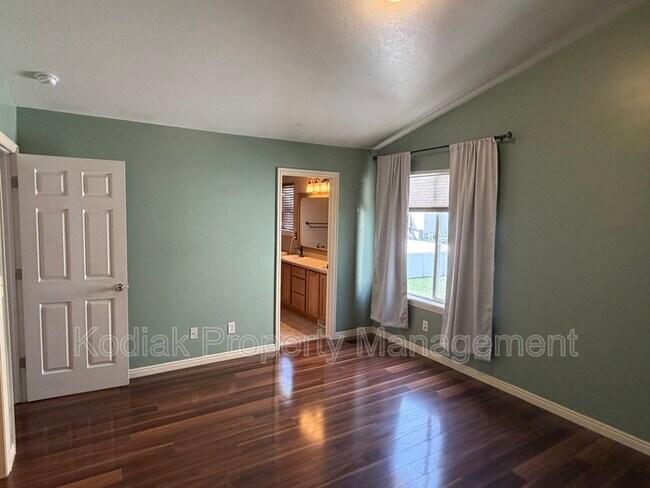 Building Photo - 3601 W 800 S